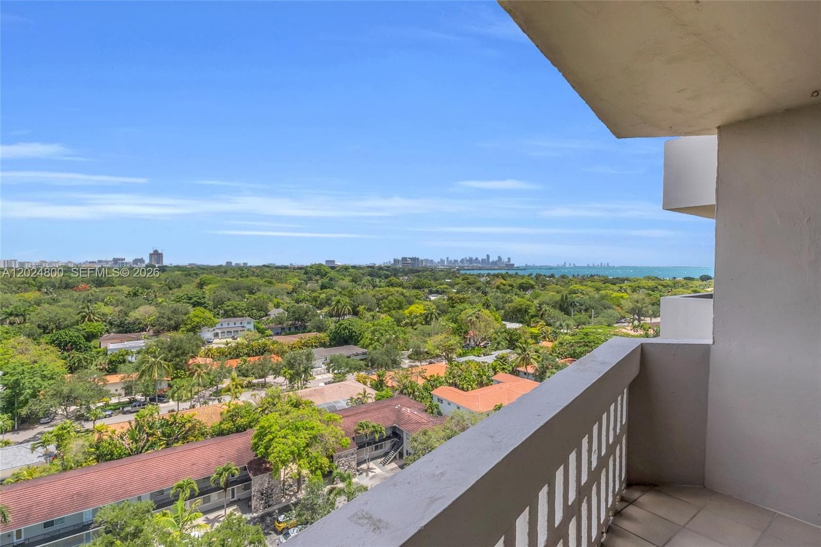 90 Edgewater Dr 1201 photo 2
