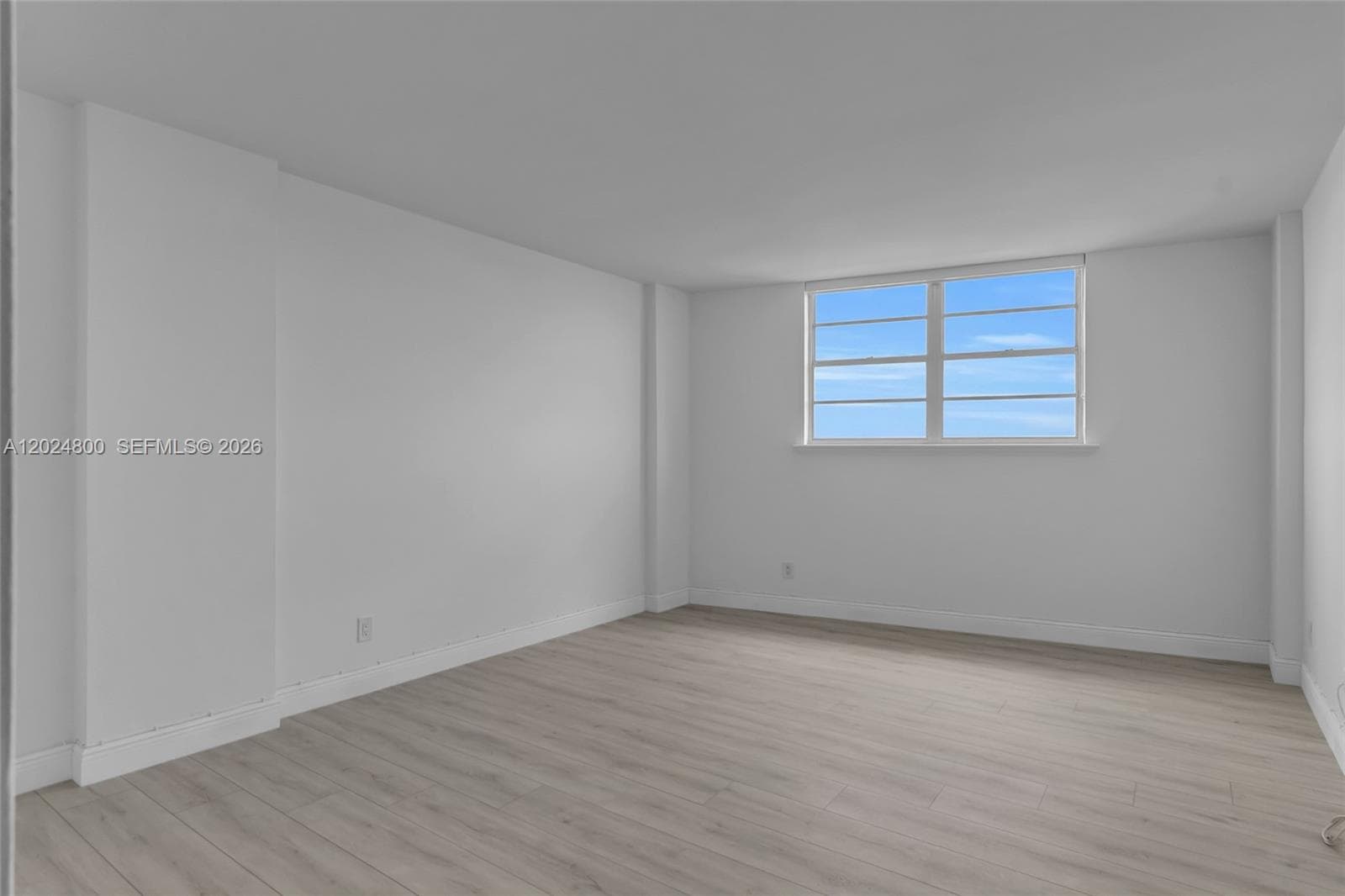 90 Edgewater Dr 1201 photo 18