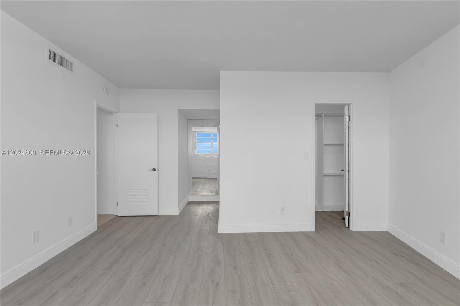 90 Edgewater Dr 1201 photo 21