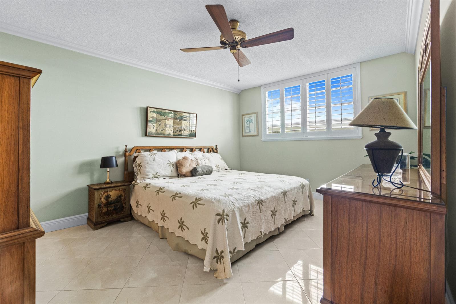 2731 NE 14th Street Causeway 923 photo 6