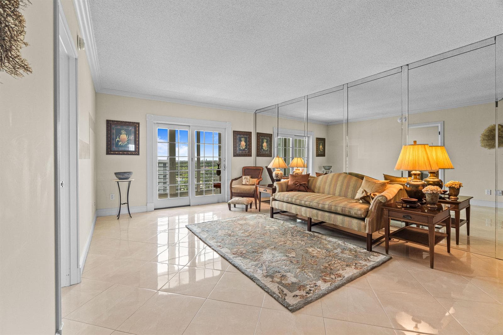 2731 NE 14th Street Causeway 923 photo 5