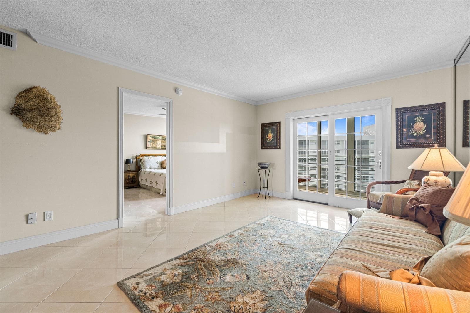 2731 NE 14th Street Causeway 923 photo 15
