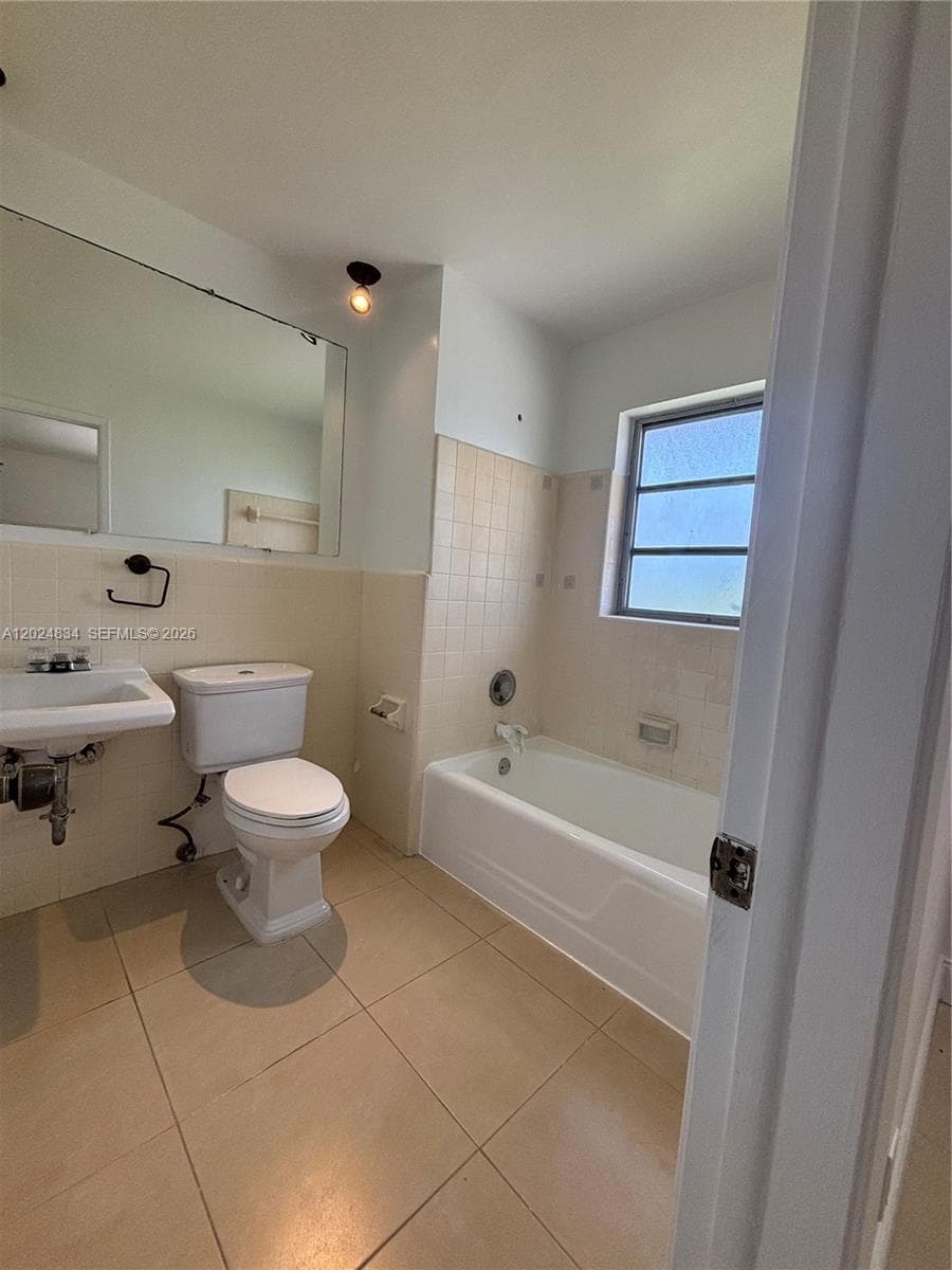 1040 Crystal Lake Dr 2 photo 6