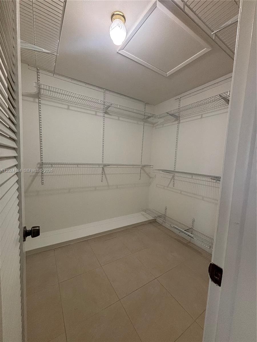 1040 Crystal Lake Dr 2 photo 7