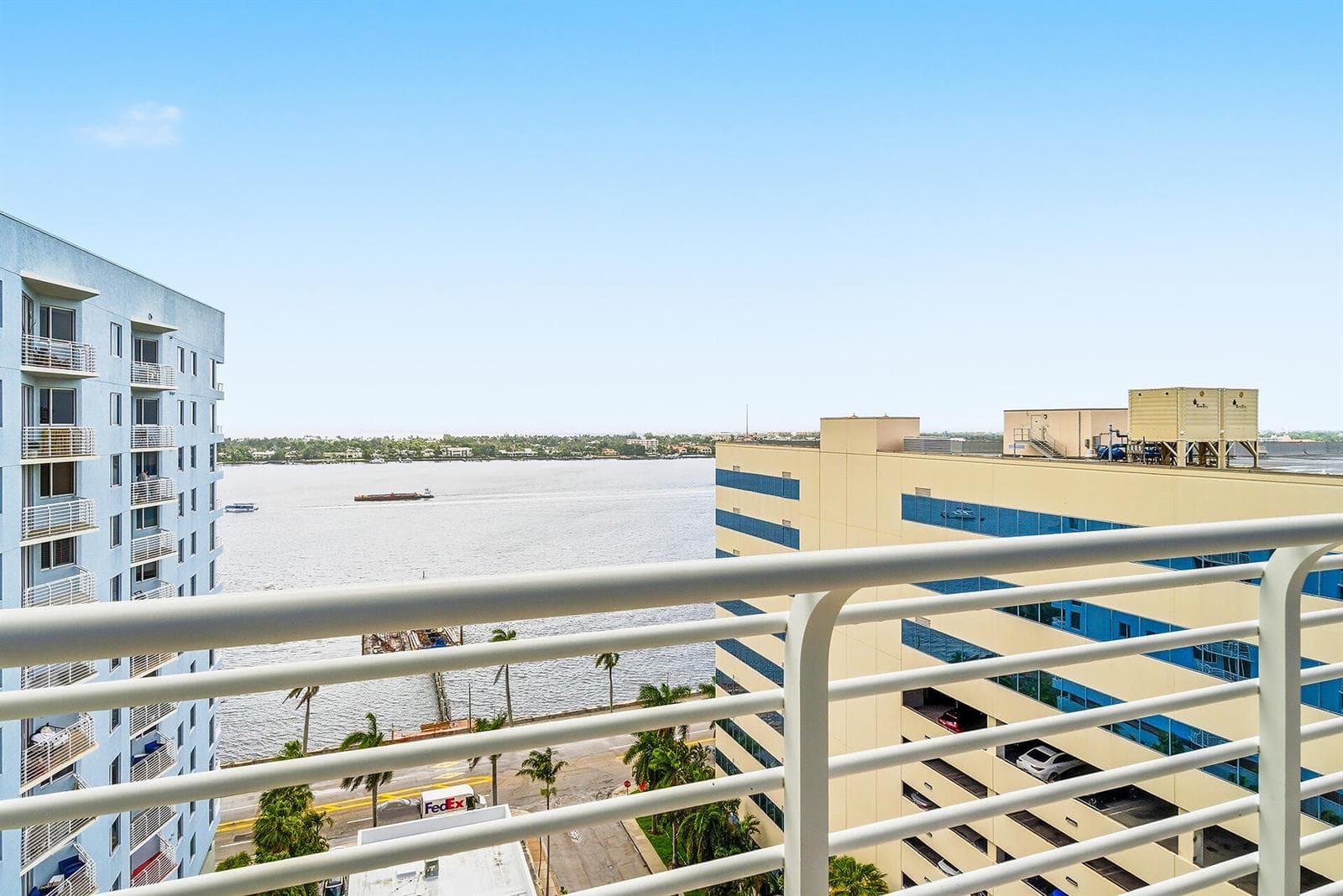 1551 N Flagler Drive Lph 11 photo 5
