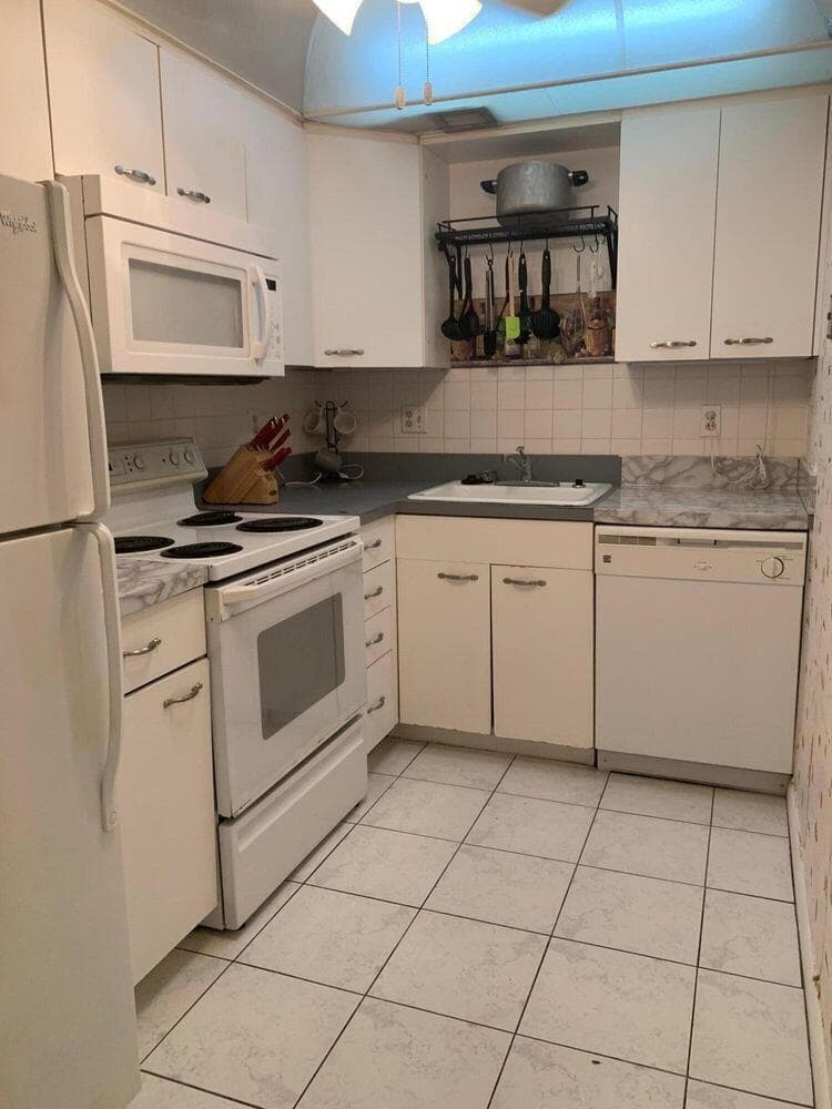 644 NW 13th Street Unit 35 photo 3