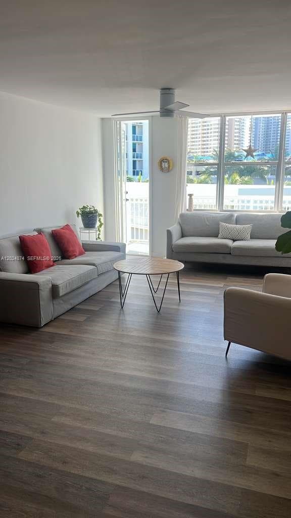 1913 S.Ocean dr. 429 photo 3