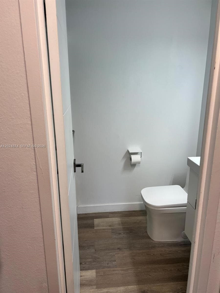 1913 S.Ocean dr. 429 photo 10