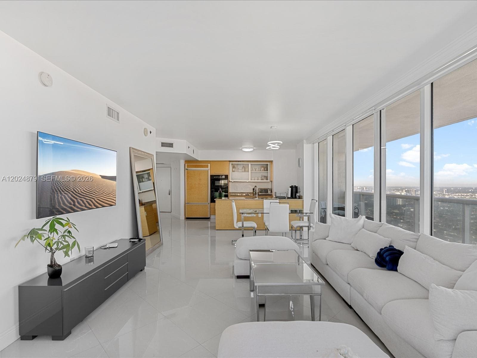1830 Ocean Dr 4508 photo 17