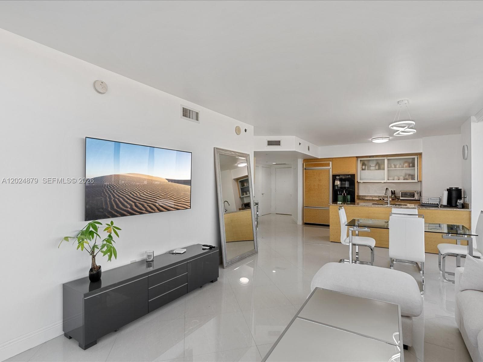 1830 Ocean Dr 4508 photo 16