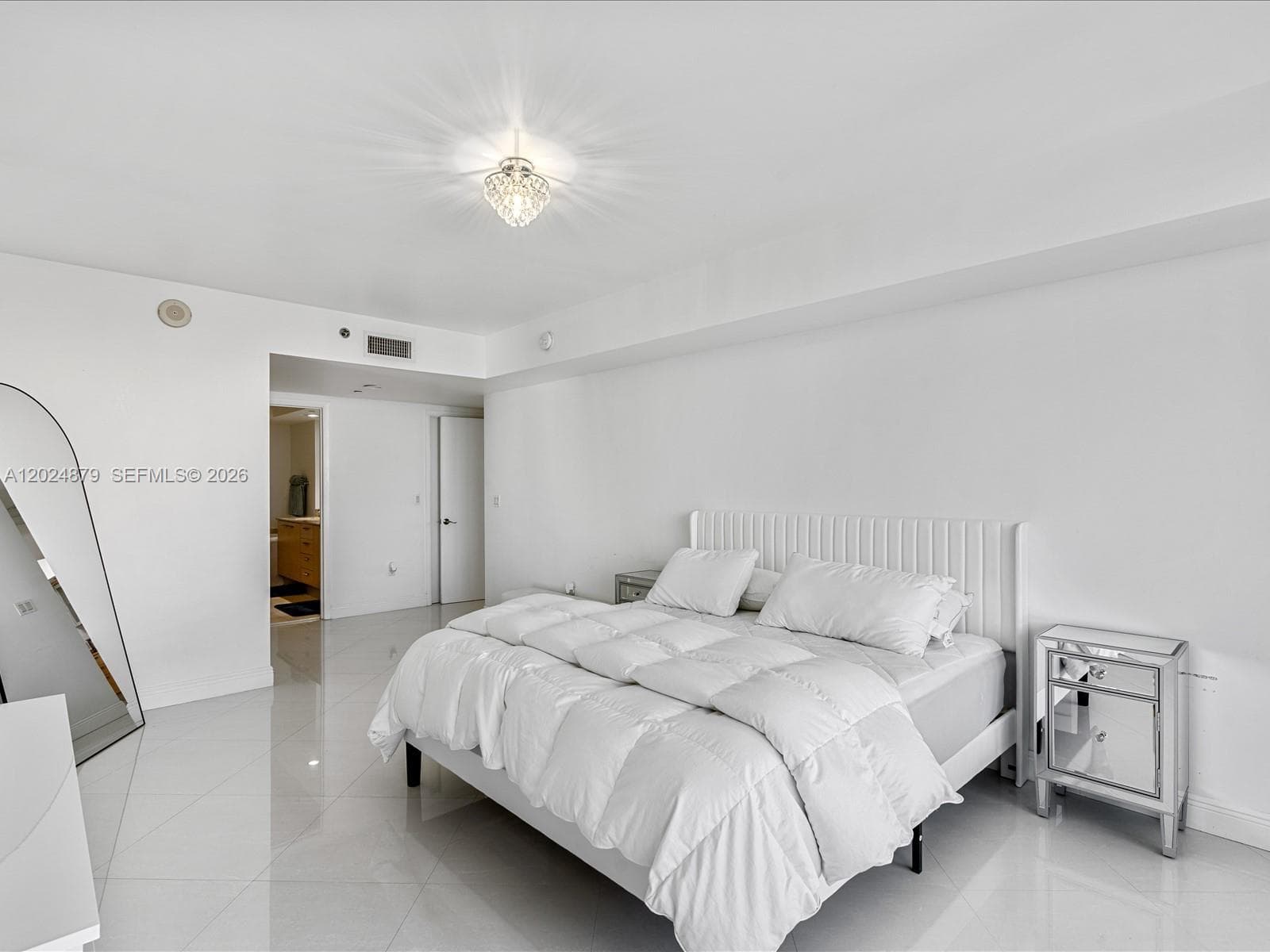 1830 Ocean Dr 4508 photo 22