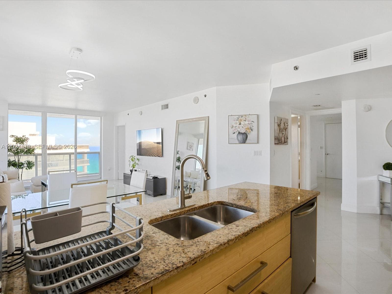1830 Ocean Dr 4508 photo 9