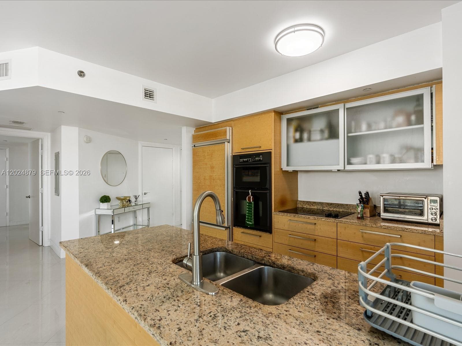 1830 Ocean Dr 4508 photo 11