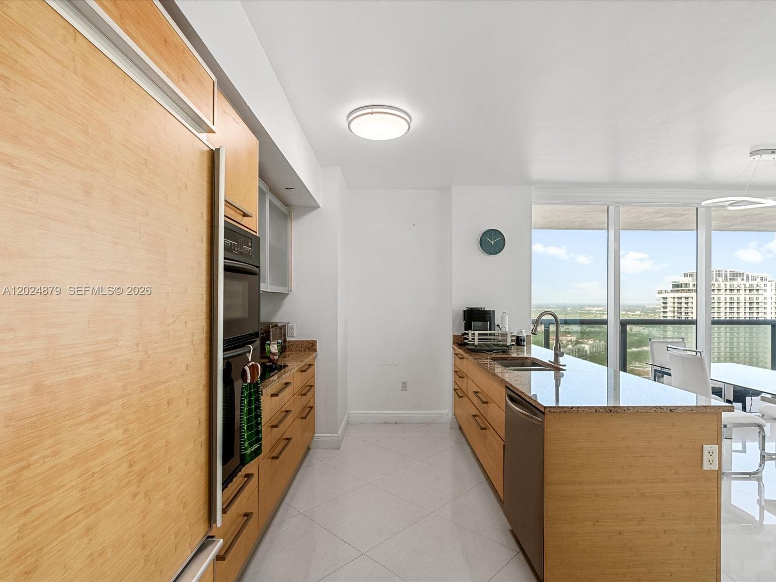 1830 Ocean Dr 4508 photo 8