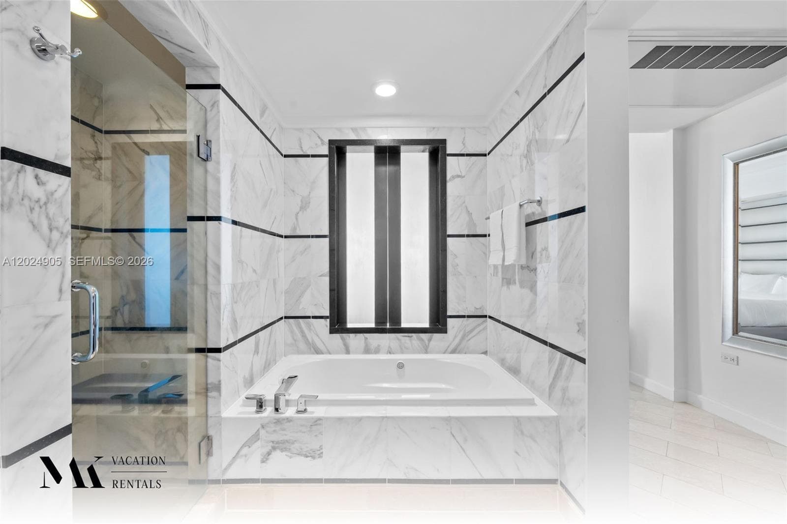 4391 Collins Ave 1001 photo 13