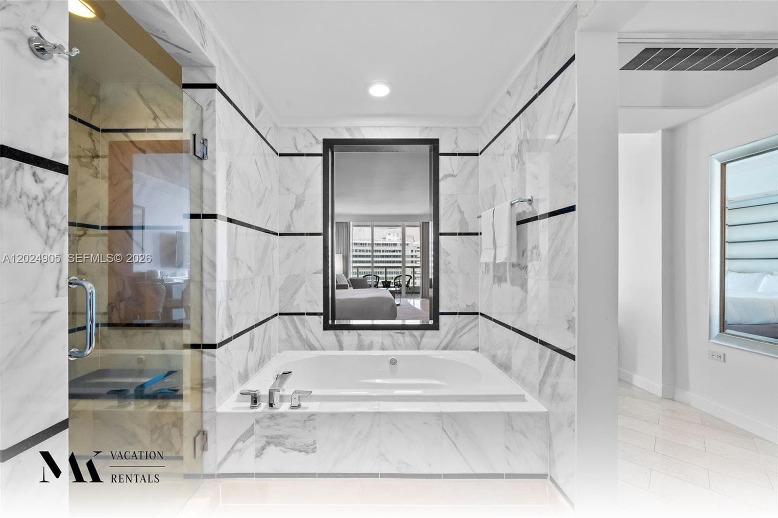 4391 Collins Ave 1001 photo 14