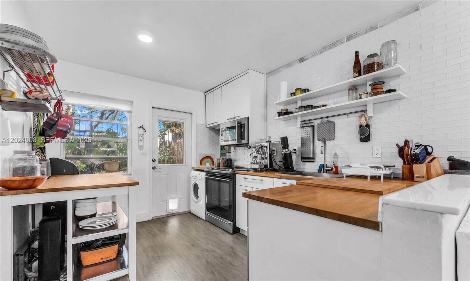 645 77th St 1 photo 4