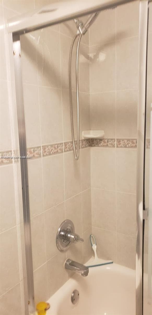 3725 Ocean Dr 1208 photo 2