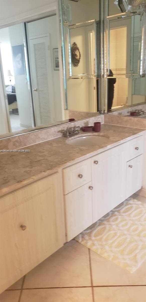 3725 Ocean Dr 1208 photo 17