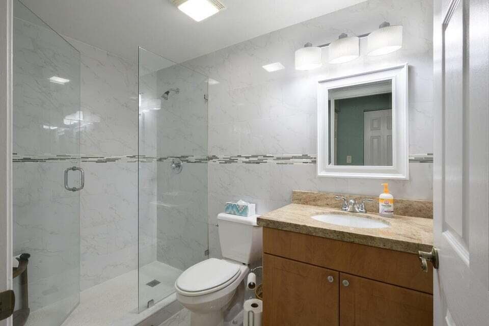 1805 N Flagler Drive 107 photo 21