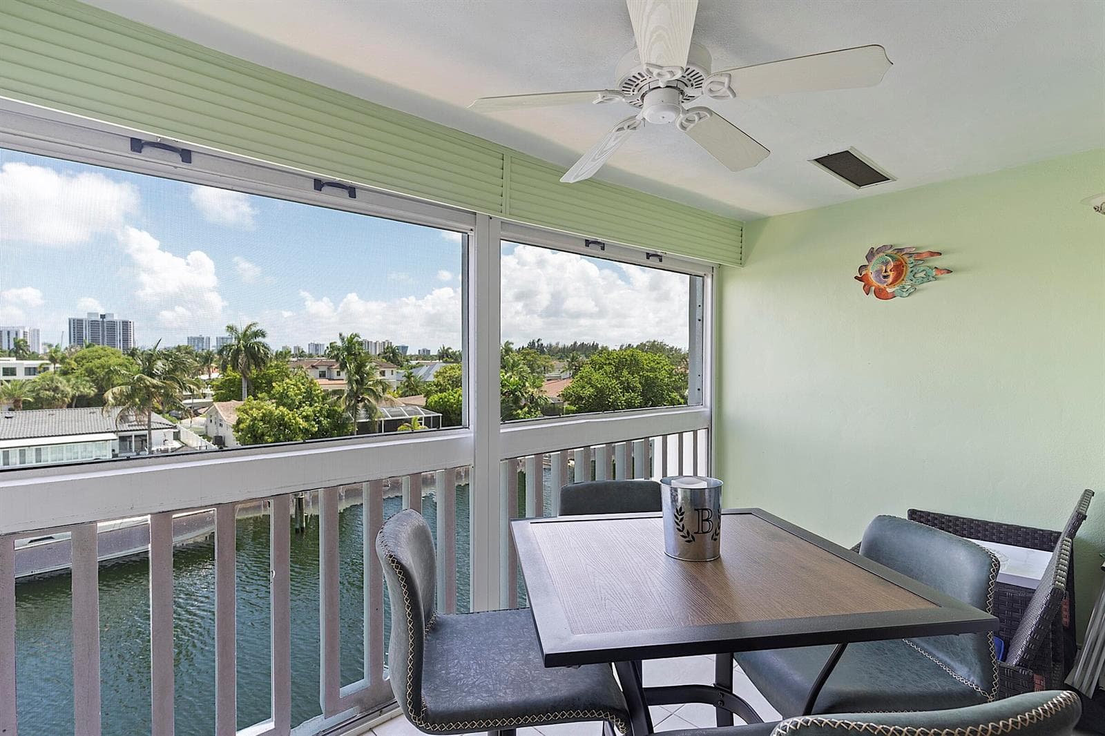 455 Paradise Isle Boulevard 404 photo 20