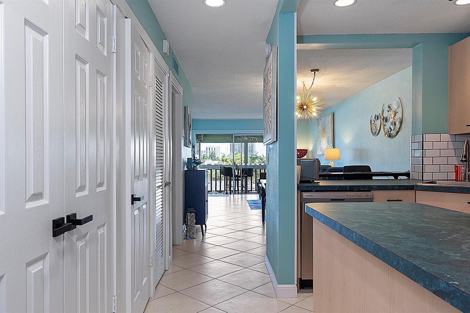 455 Paradise Isle Boulevard 404 photo 15