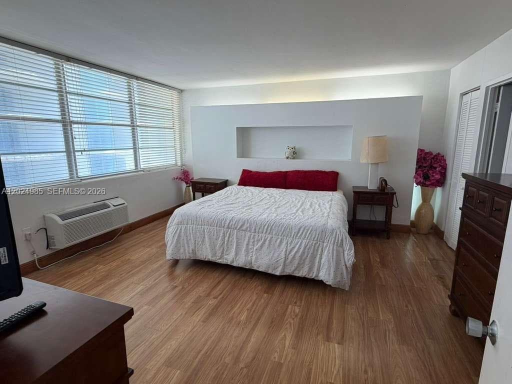 5313 Collins Ave 1109 photo 5