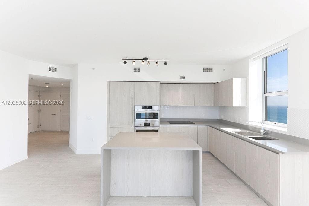 4010 S Ocean Dr T3509 photo 9