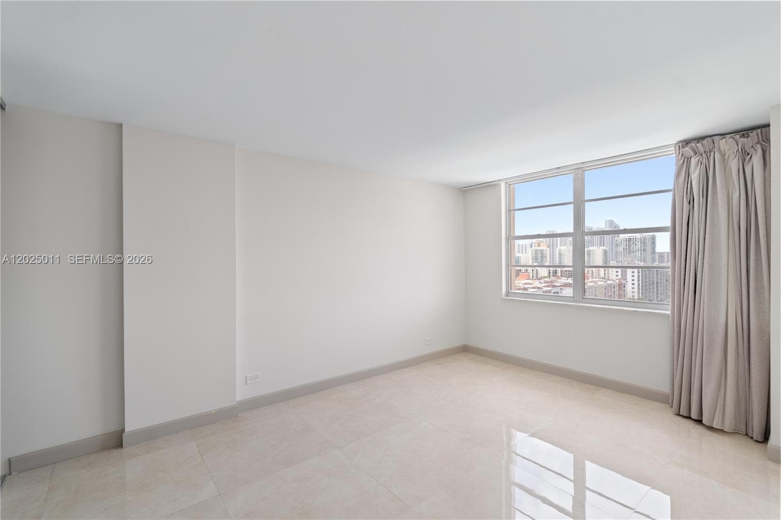 250 174th St 1620 photo 14