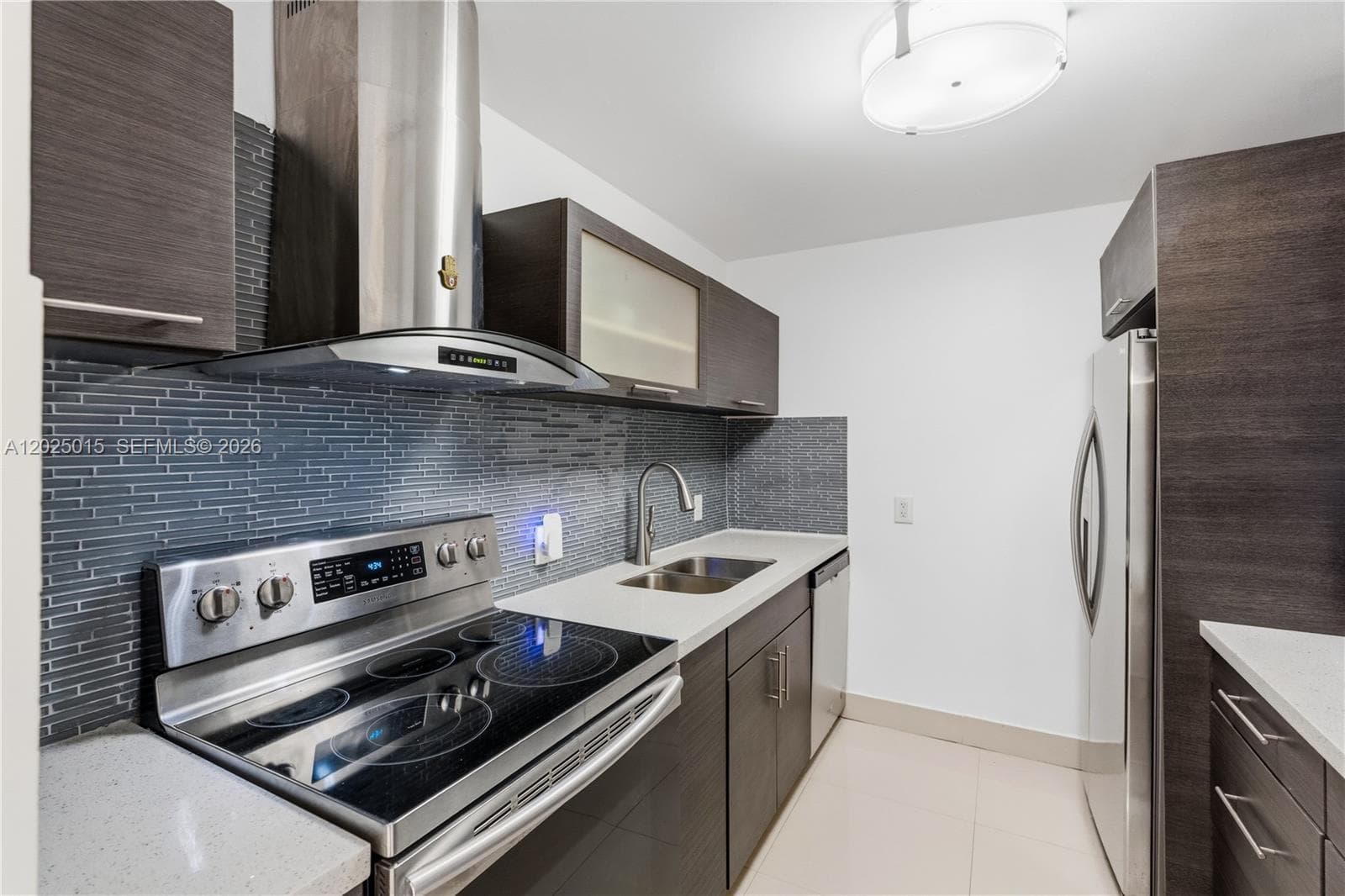 3625 N Country Club Dr 402 photo 3