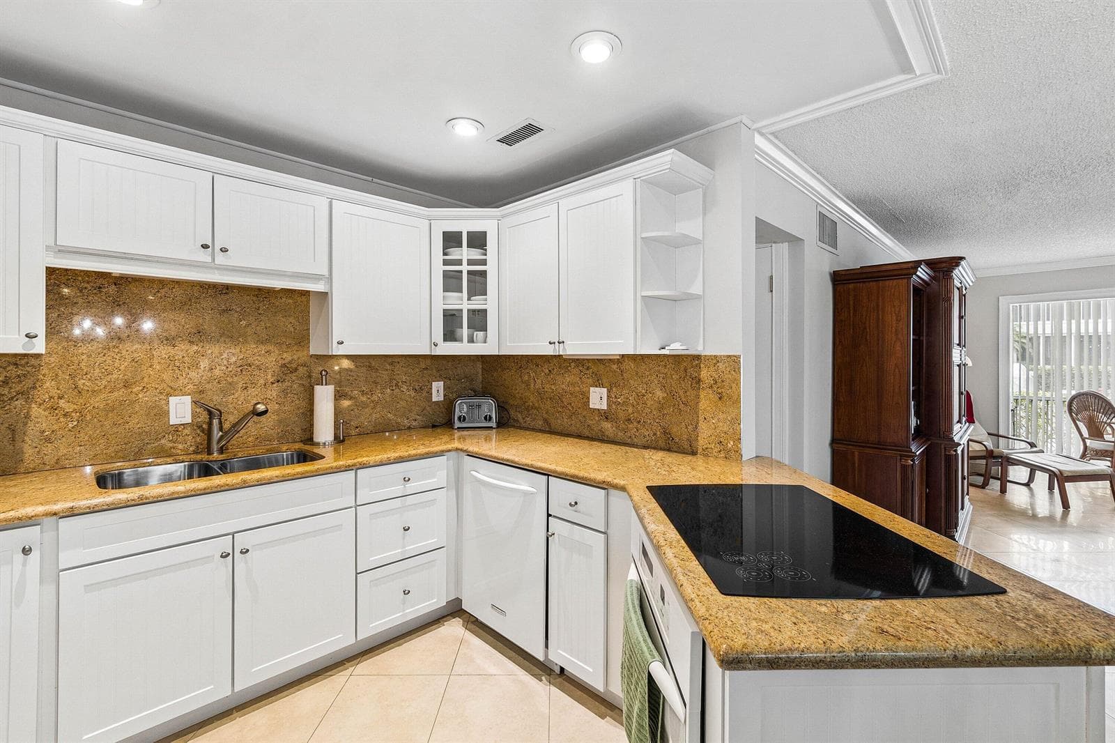 6417 Bay Club Drive 2 photo 8