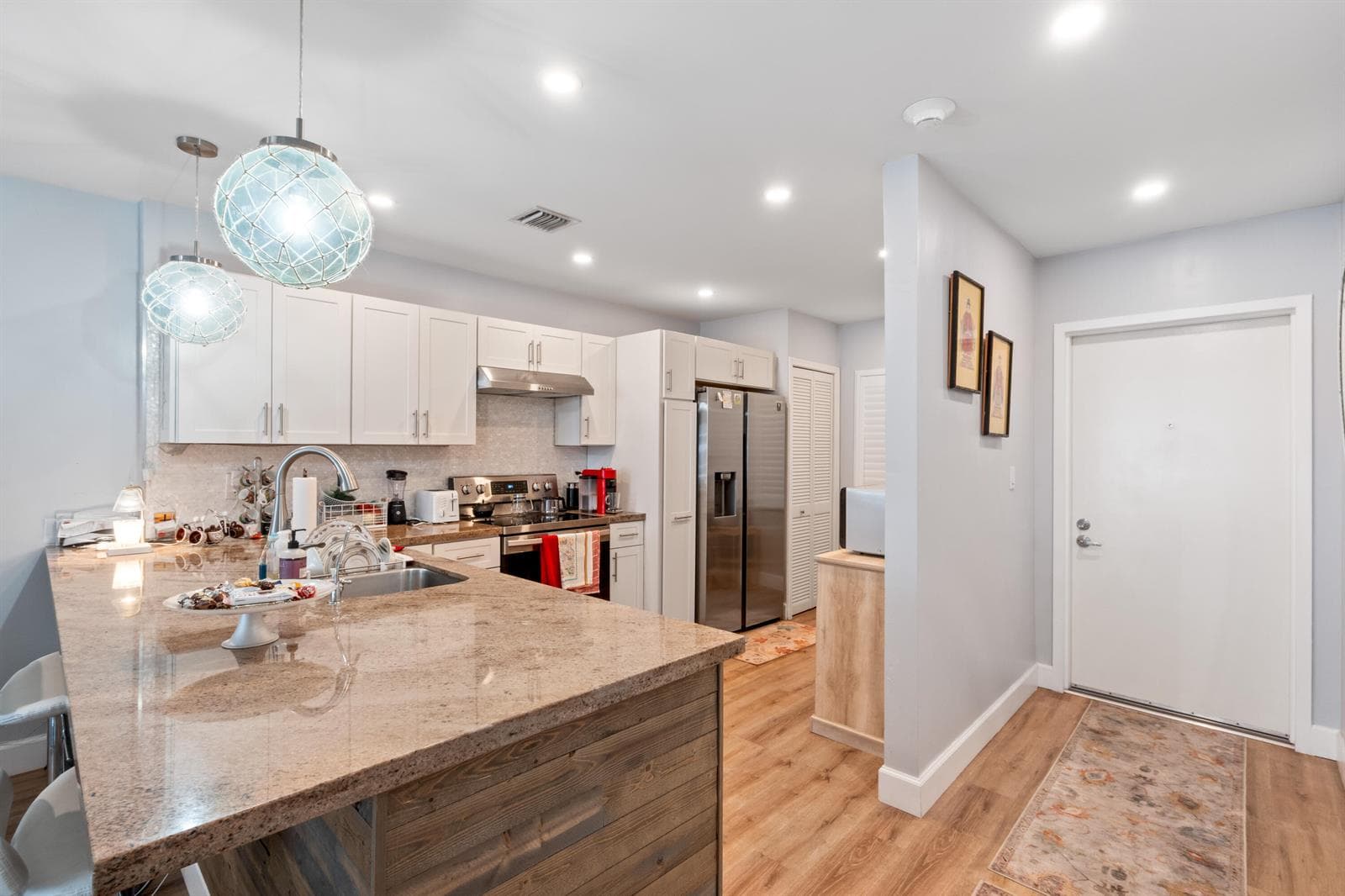 3100 NE 48th Street 806 photo 10
