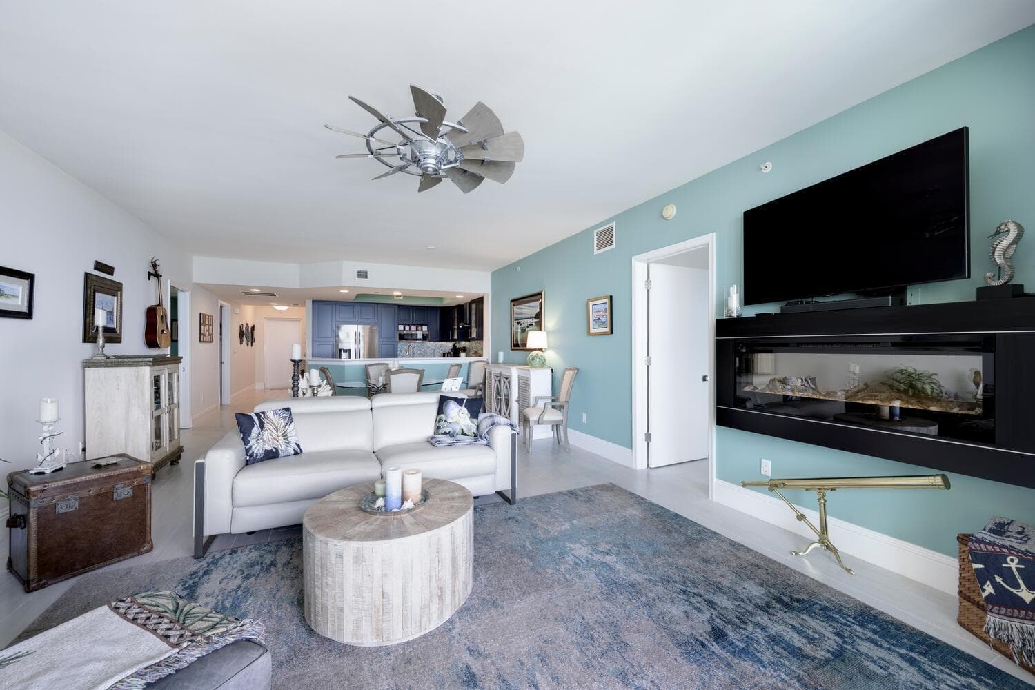 2650 Lake Shore Drive 1602 photo 8