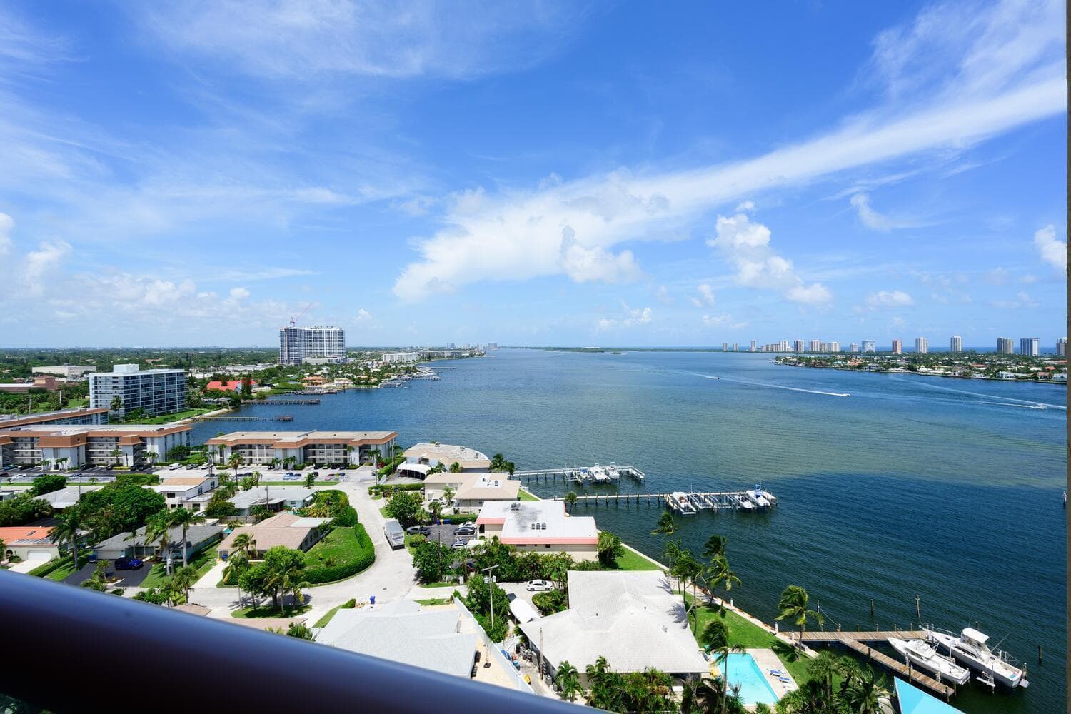 2650 Lake Shore Drive 1602 photo 21