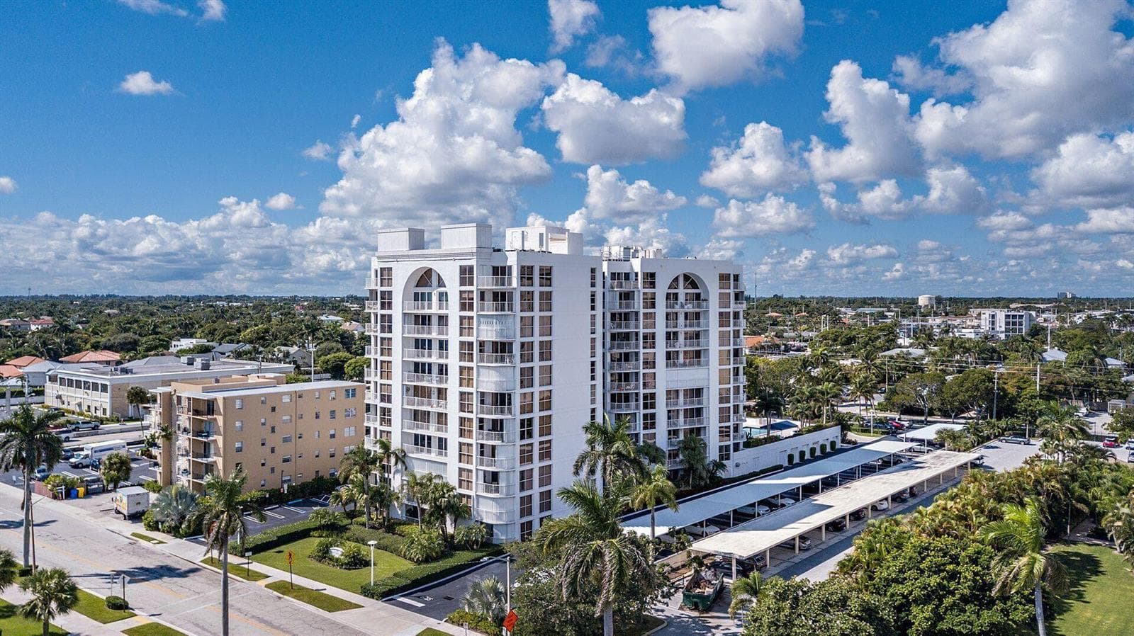 3901 S Flagler Drive 703 photo 2