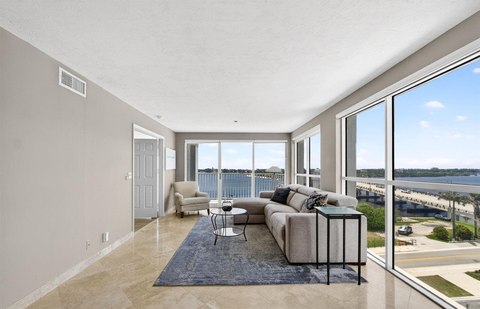 3901 S Flagler Drive 703 photo 10