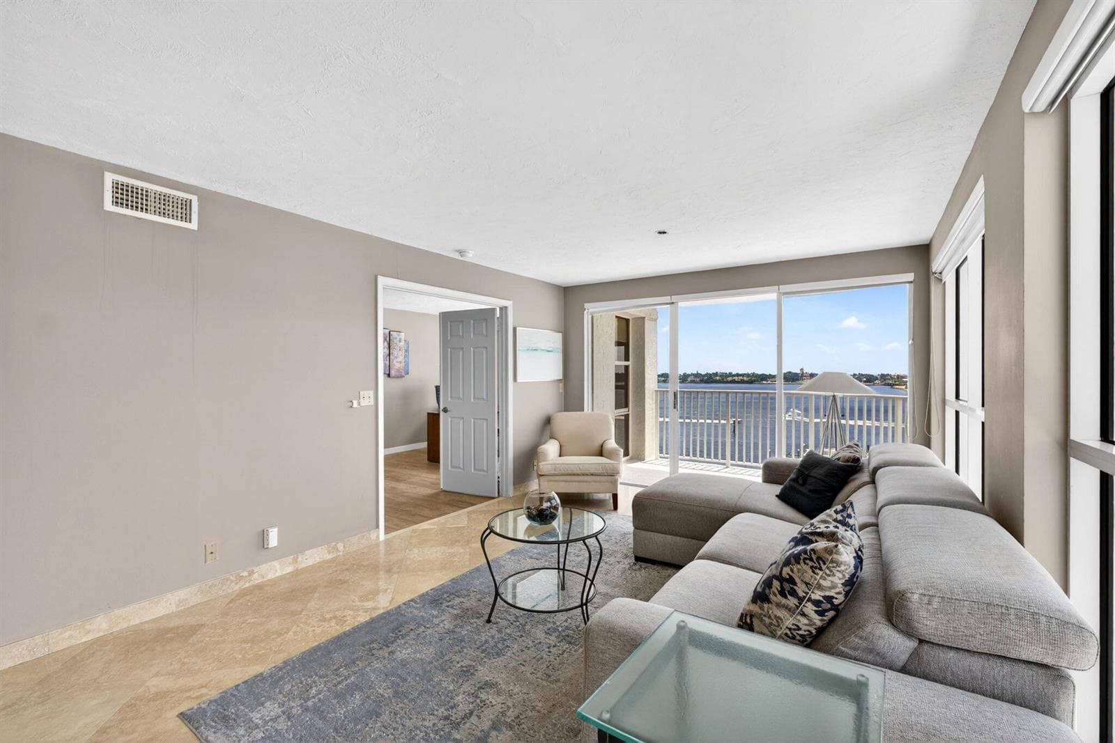 3901 S Flagler Drive 703 photo 11