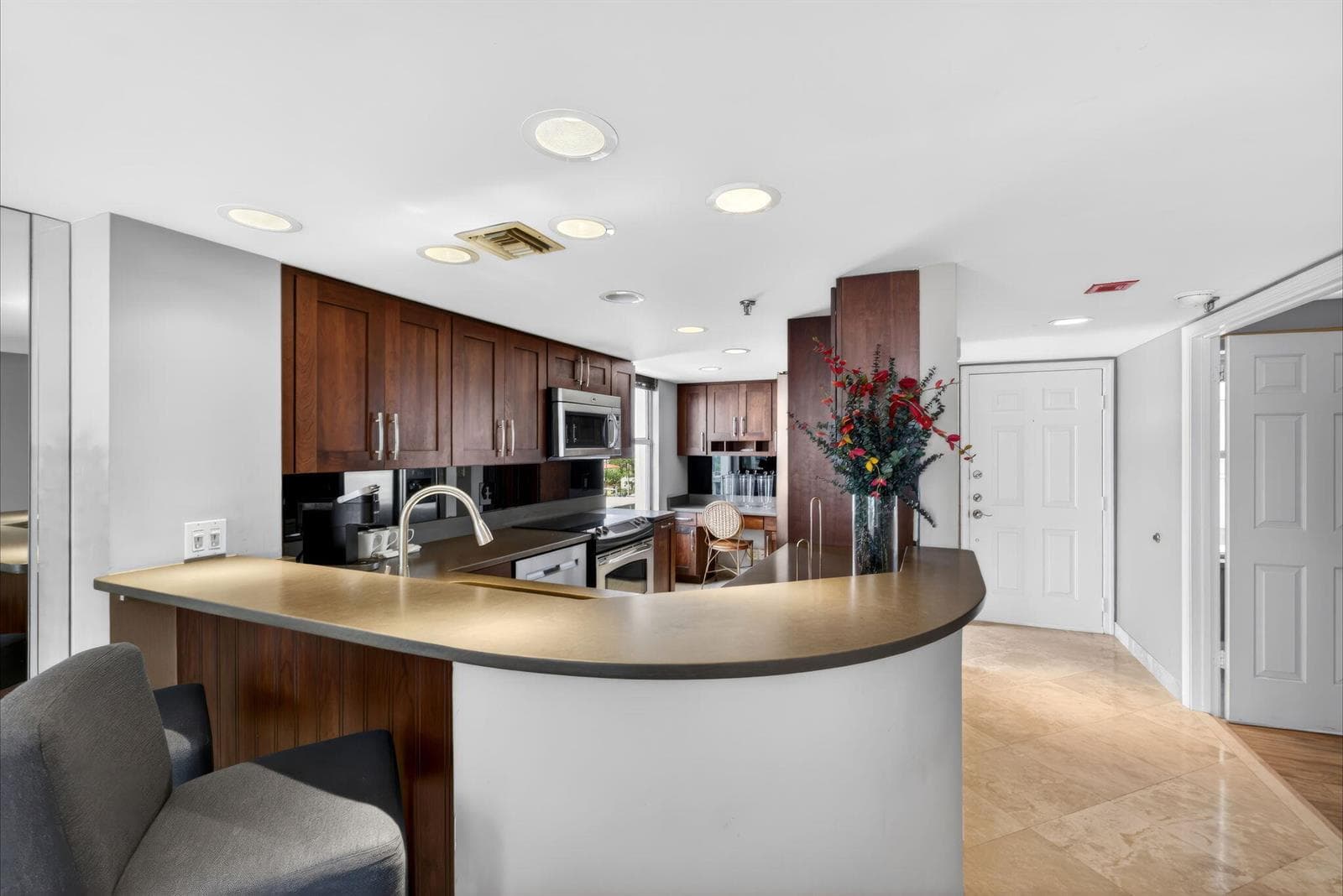 3901 S Flagler Drive 703 photo 4
