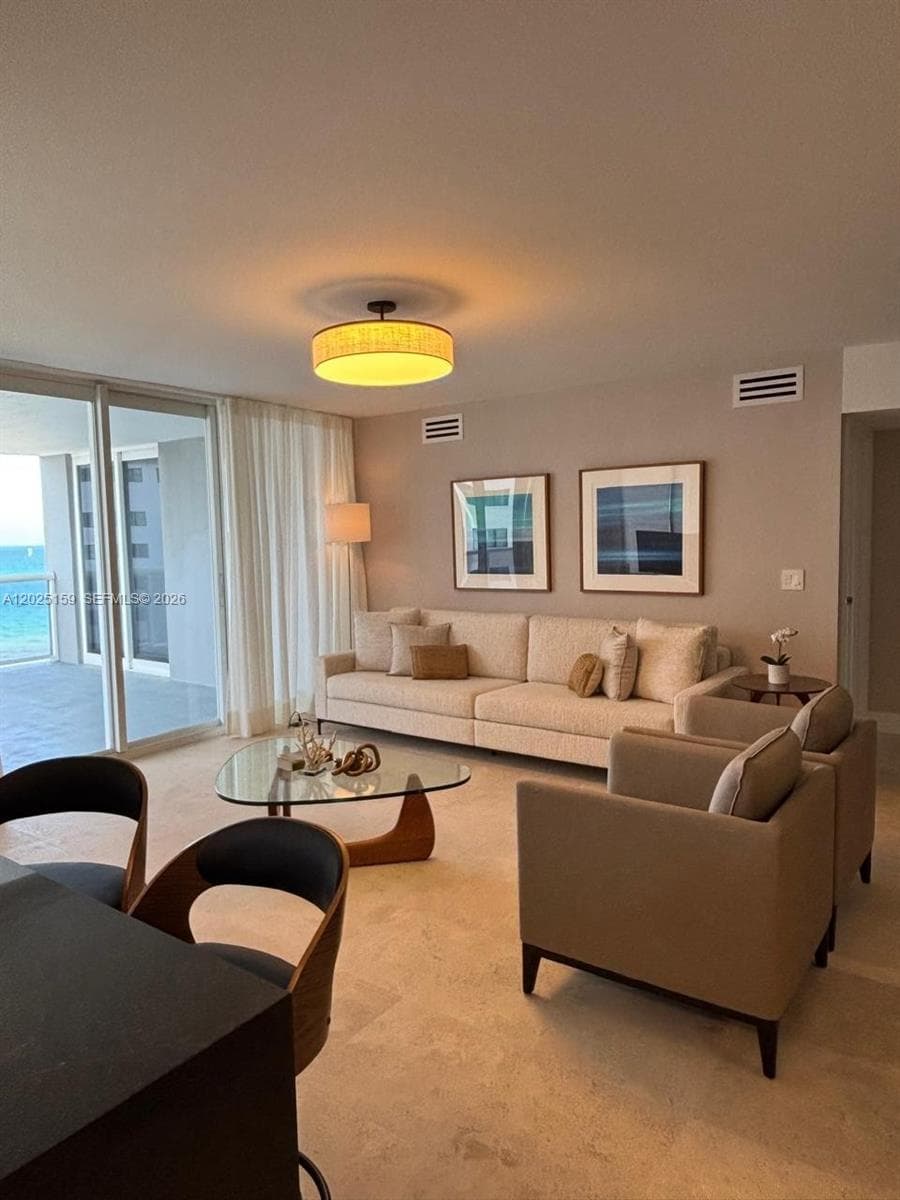 6301 Collins Ave 908 photo 1