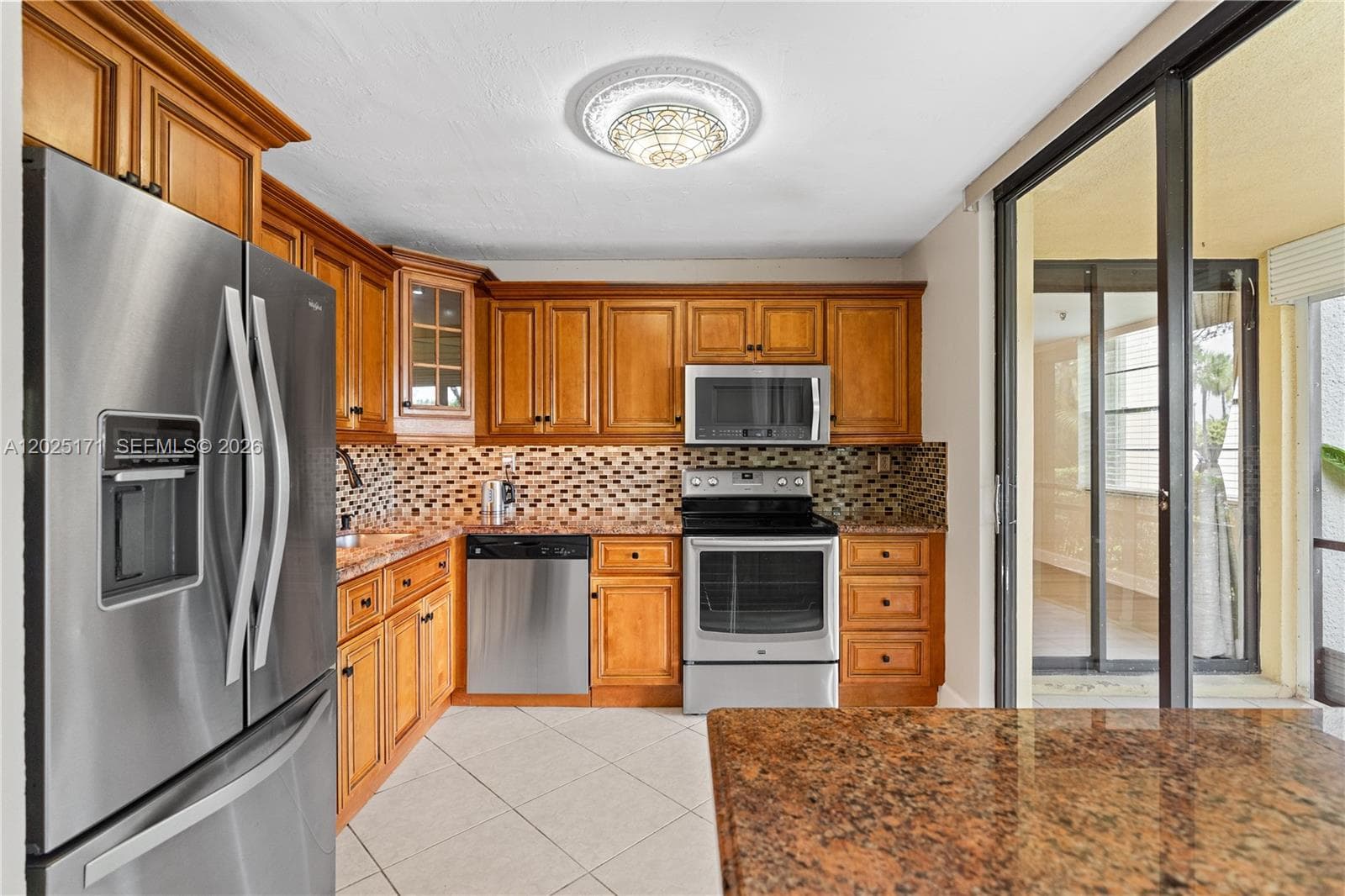 671 NE 195th St 121E photo 4