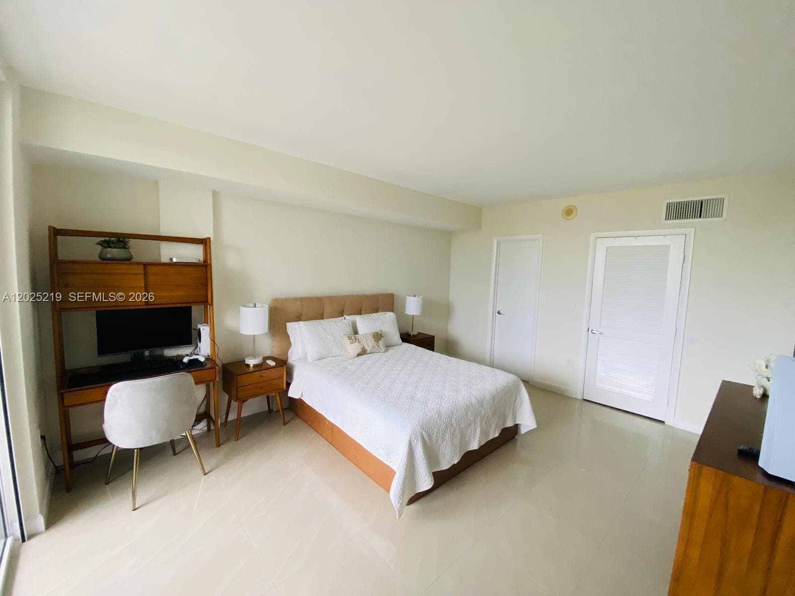 10275 E Collins Ave 324 photo 7