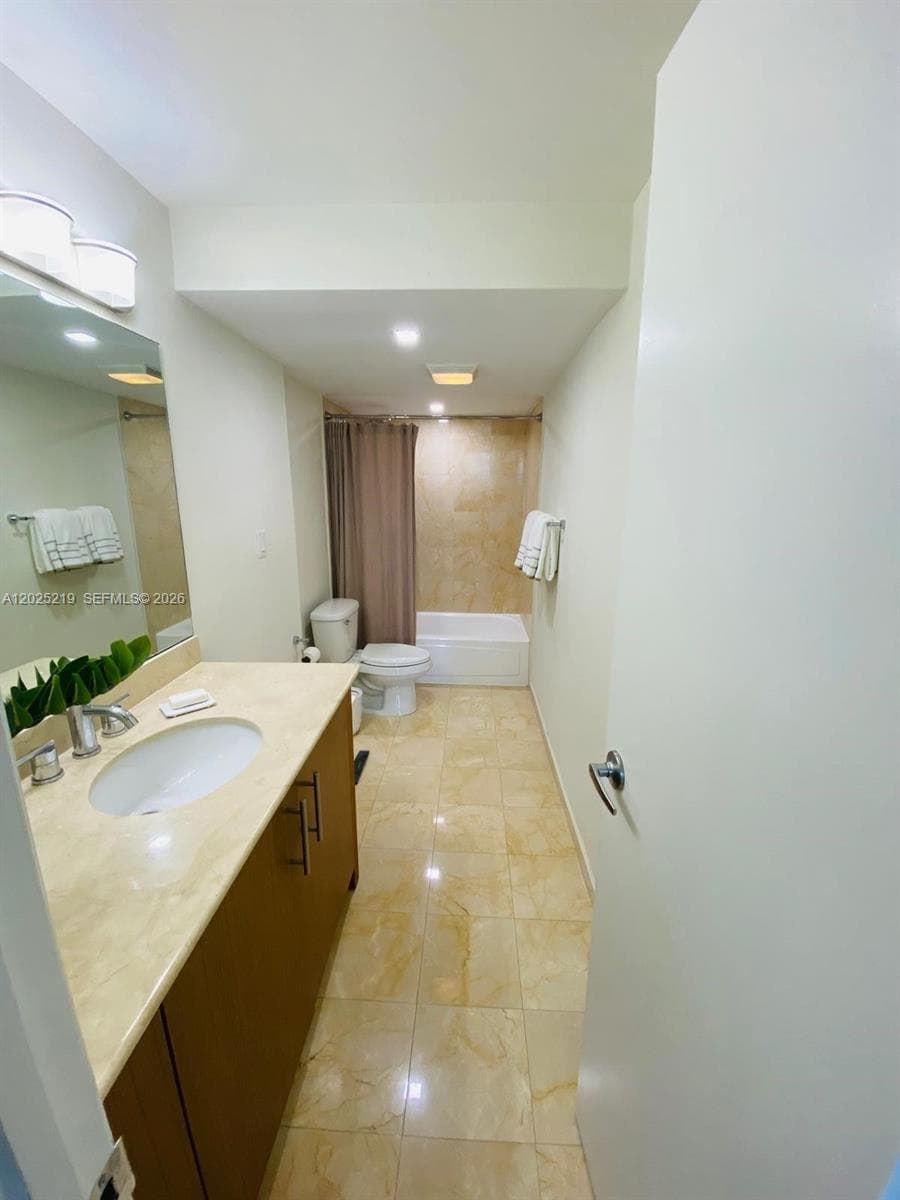 10275 E Collins Ave 324 photo 11
