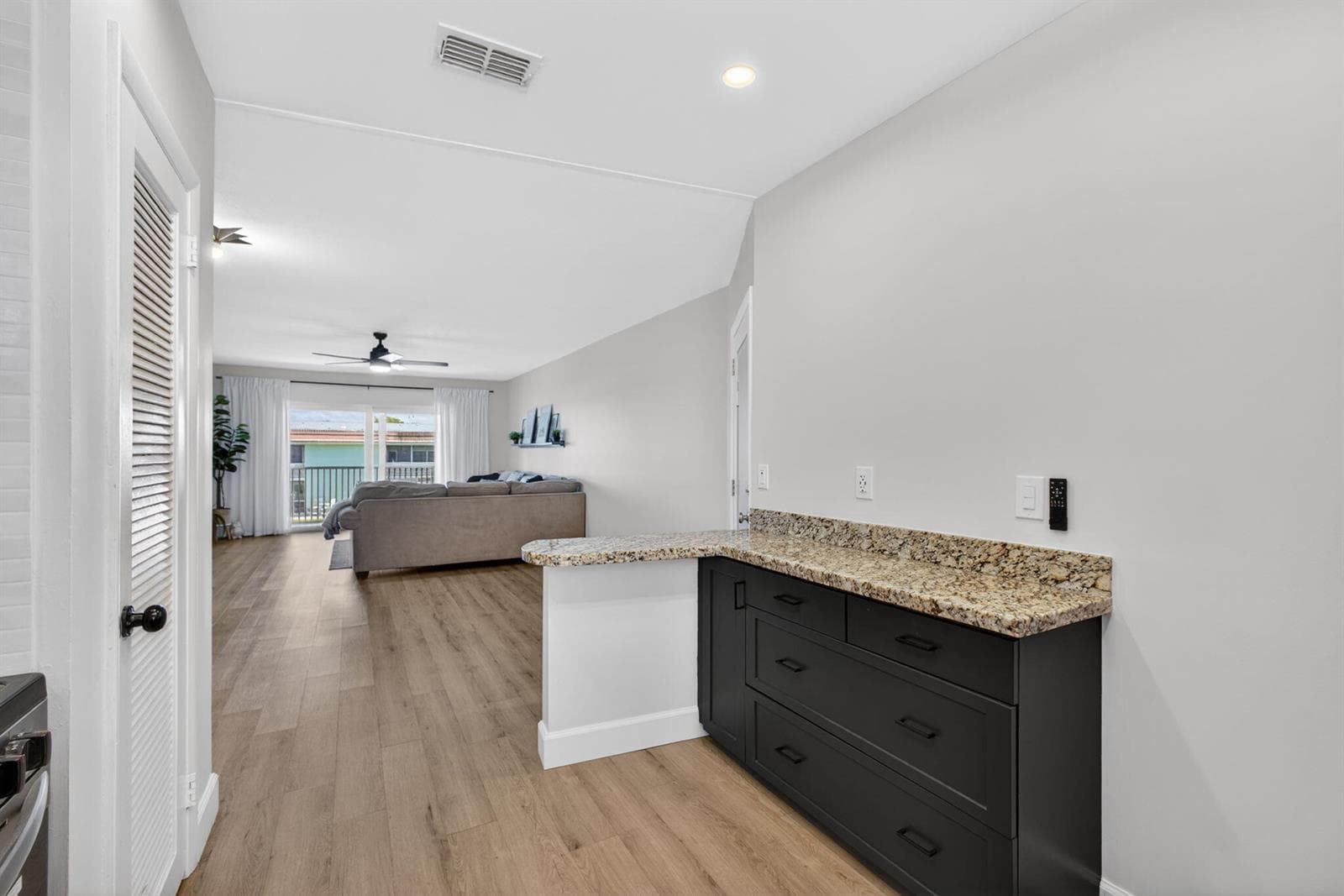 110 Wettaw Lane 202 photo 14