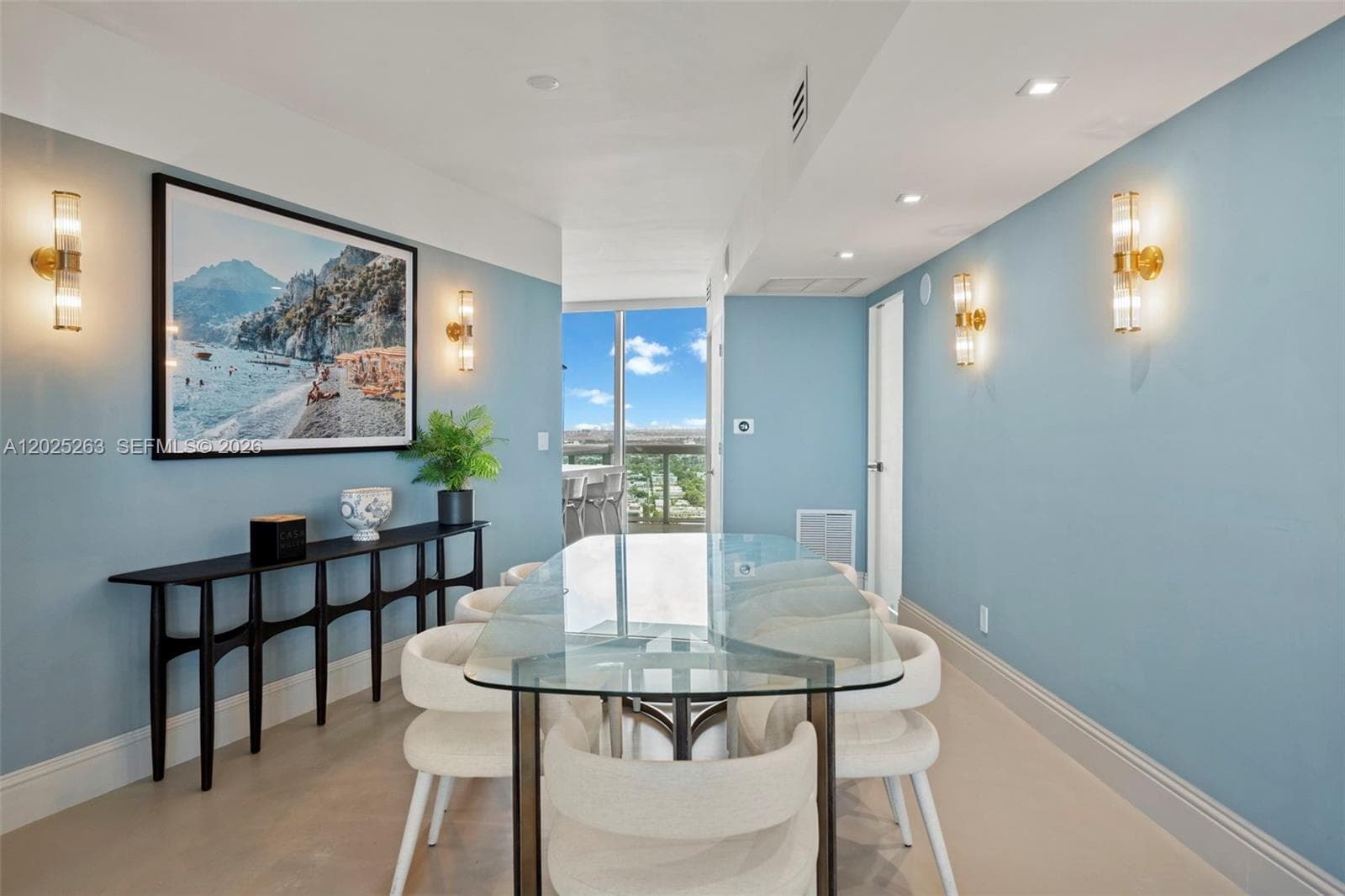 1000 S Pointe Dr 2803 photo 18