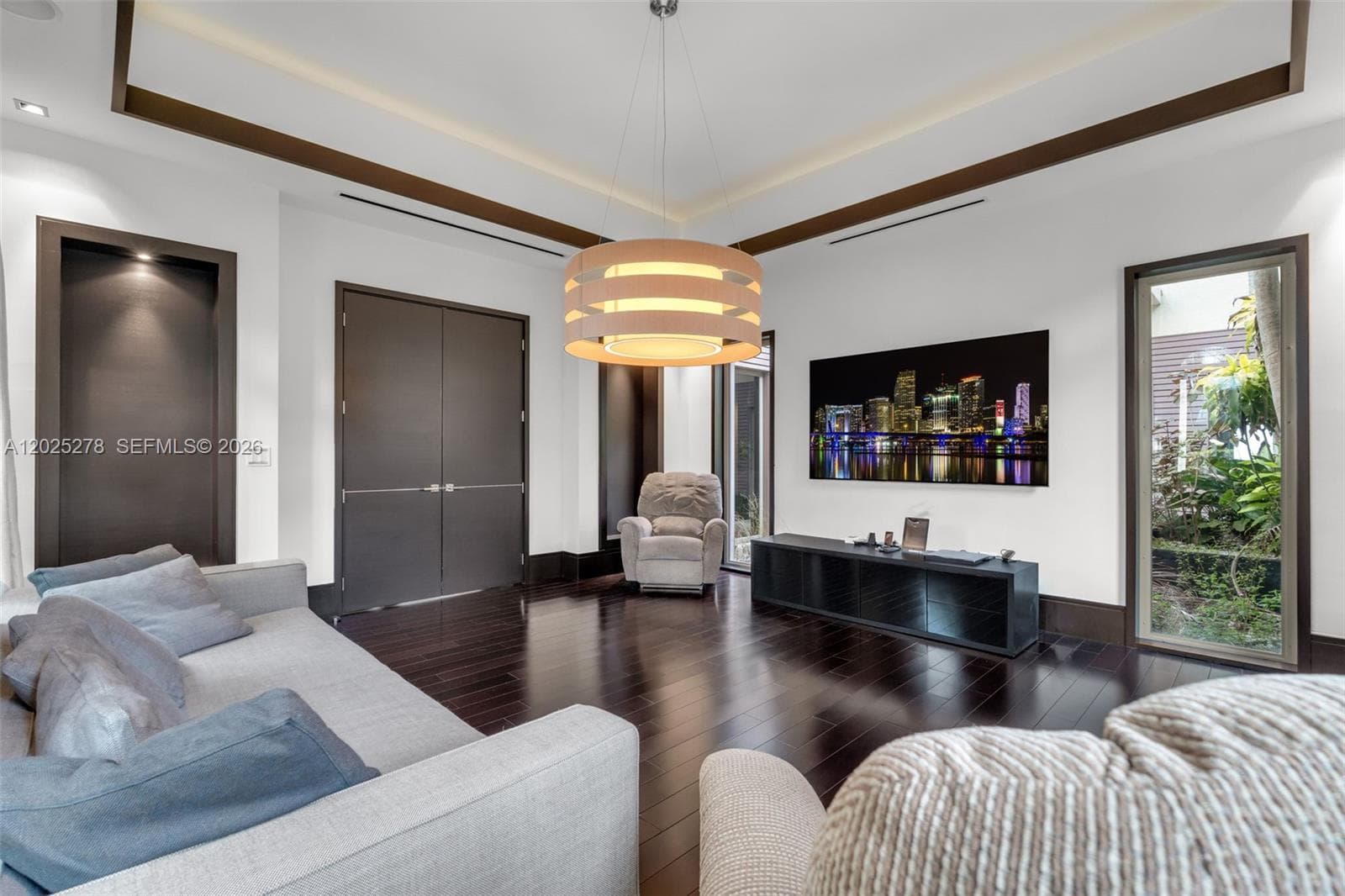 760 S Mashta Dr photo 17