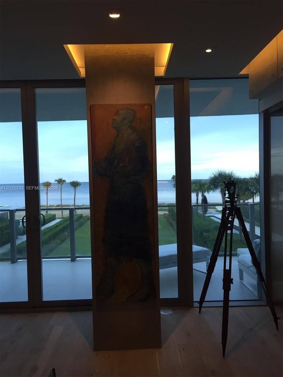 350 OCEAN DR 304N photo 24