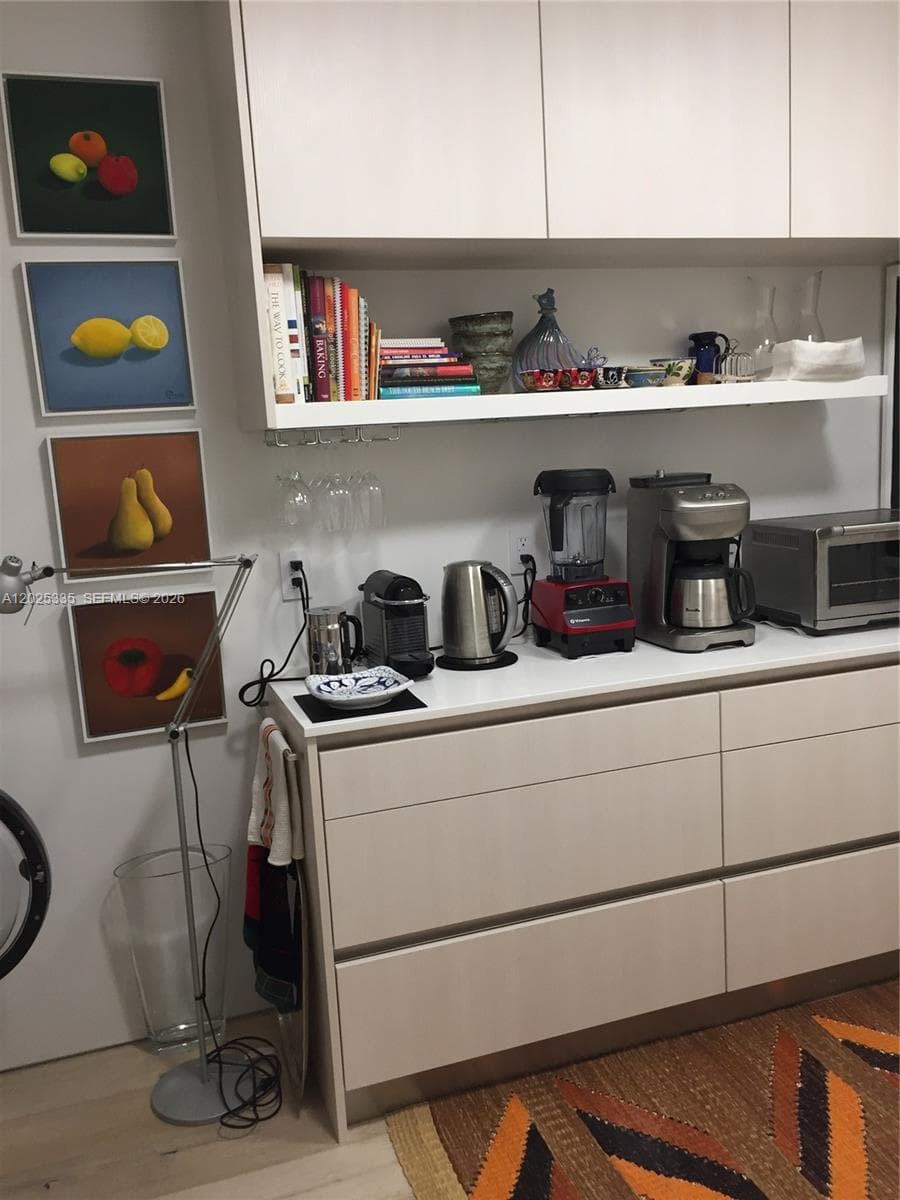 350 OCEAN DR 304N photo 8