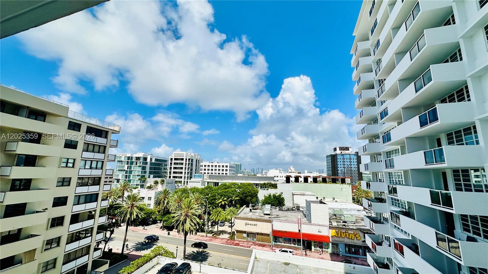 100 Lincoln Rd 720 photo 17