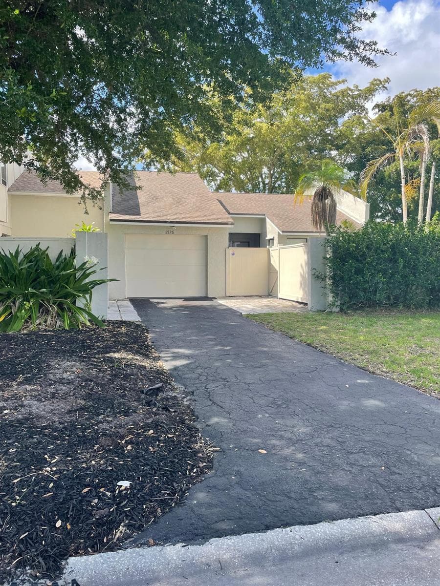 12726 Spinnaker Lane photo 1