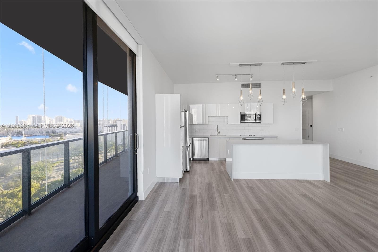 101 Diplomat Pkwy 2102 photo 12